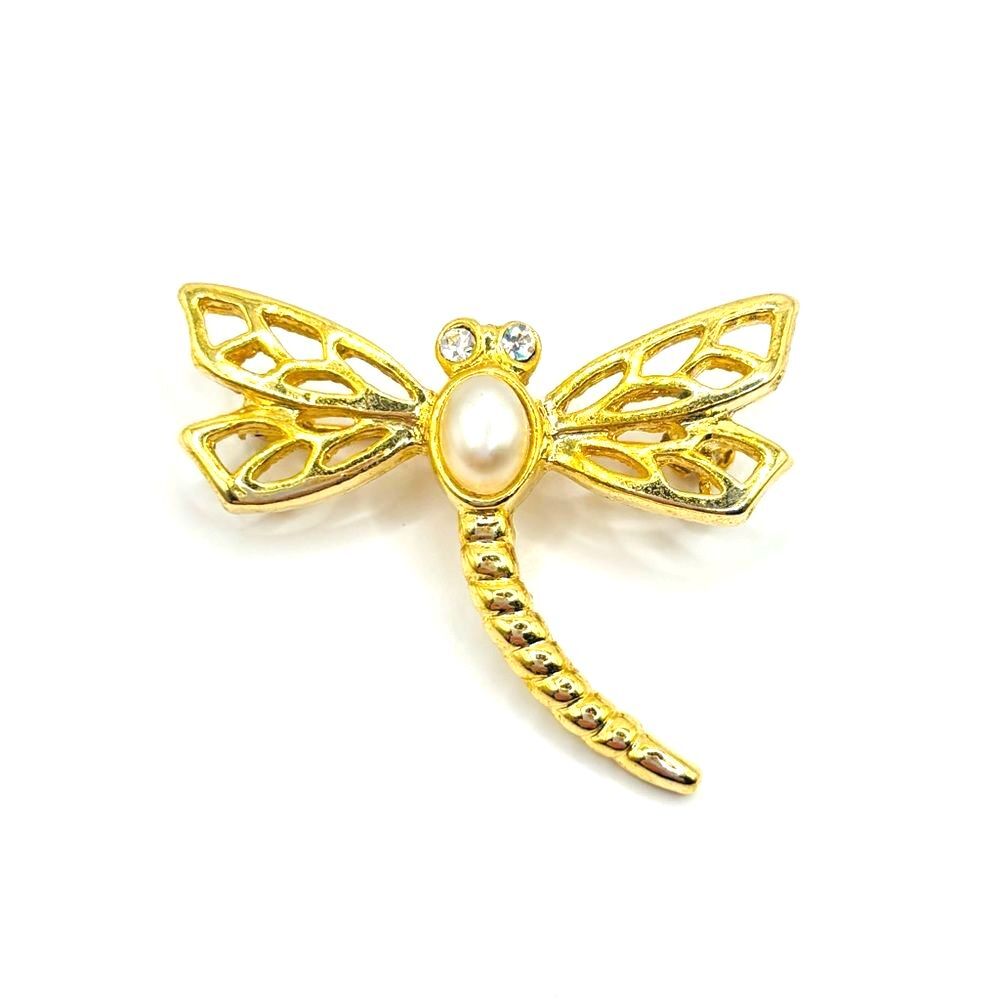 Elegant Gold Dragonfly Brooch